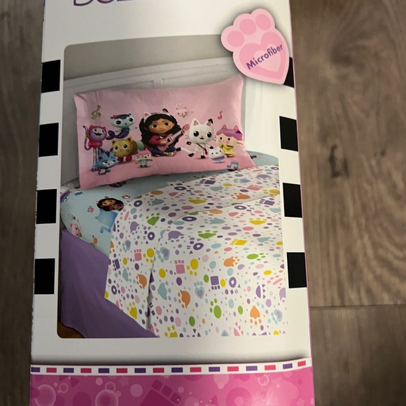 Gabby’s Dollhouse 3 Piece Twin Sheet Set New - Picture 3 of 4